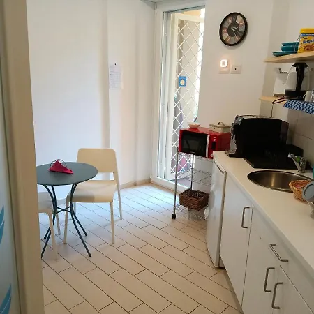 Vomerooms Nocleg ze śniadaniem 2*